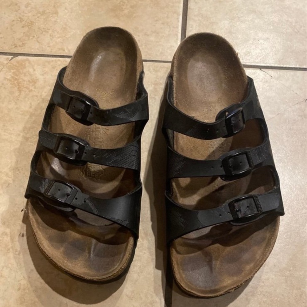 womens birkenstocks size 9